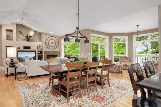 8270 Irvine Avenue NW, Annandale, MN 55302