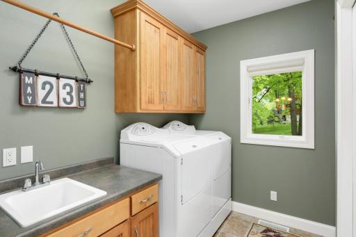 8270 Irvine Avenue NW, Annandale, MN 55302