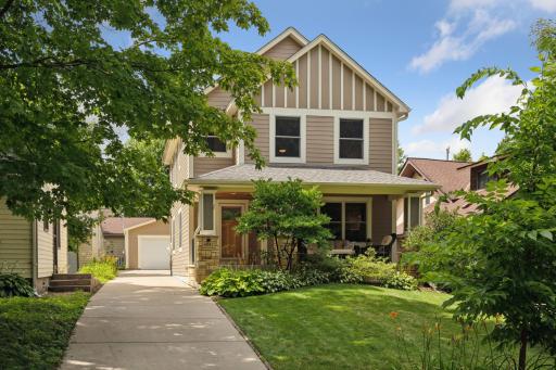 4842 37th Avenue S, Minneapolis, MN 55417