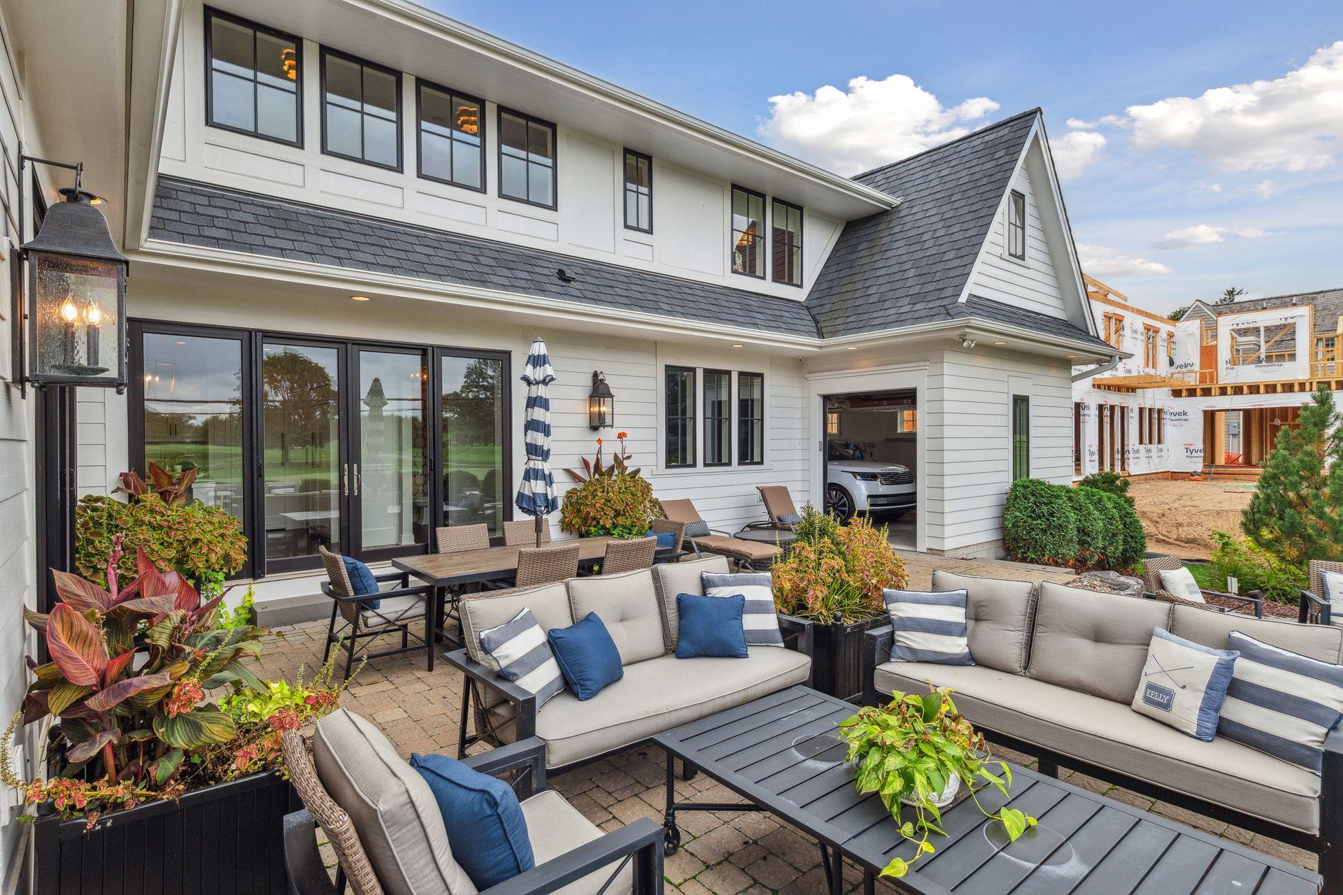 Back of home - outdoor space