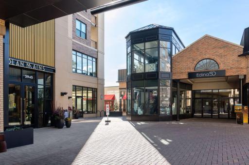 Shopping & restaurants 50th and France