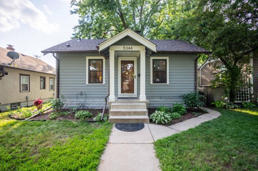 Welcome to 5344 Elliot Avenue in the Hale Neighborhood of Minneapolis