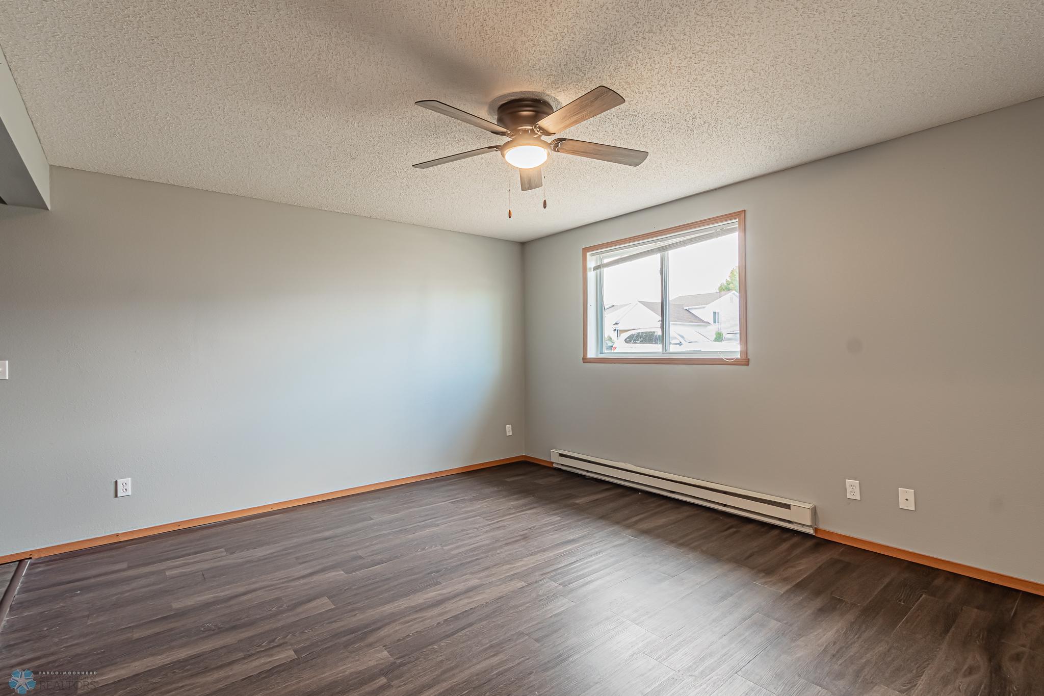 2032 57th Ave S, Fargo, ND-12.jpg