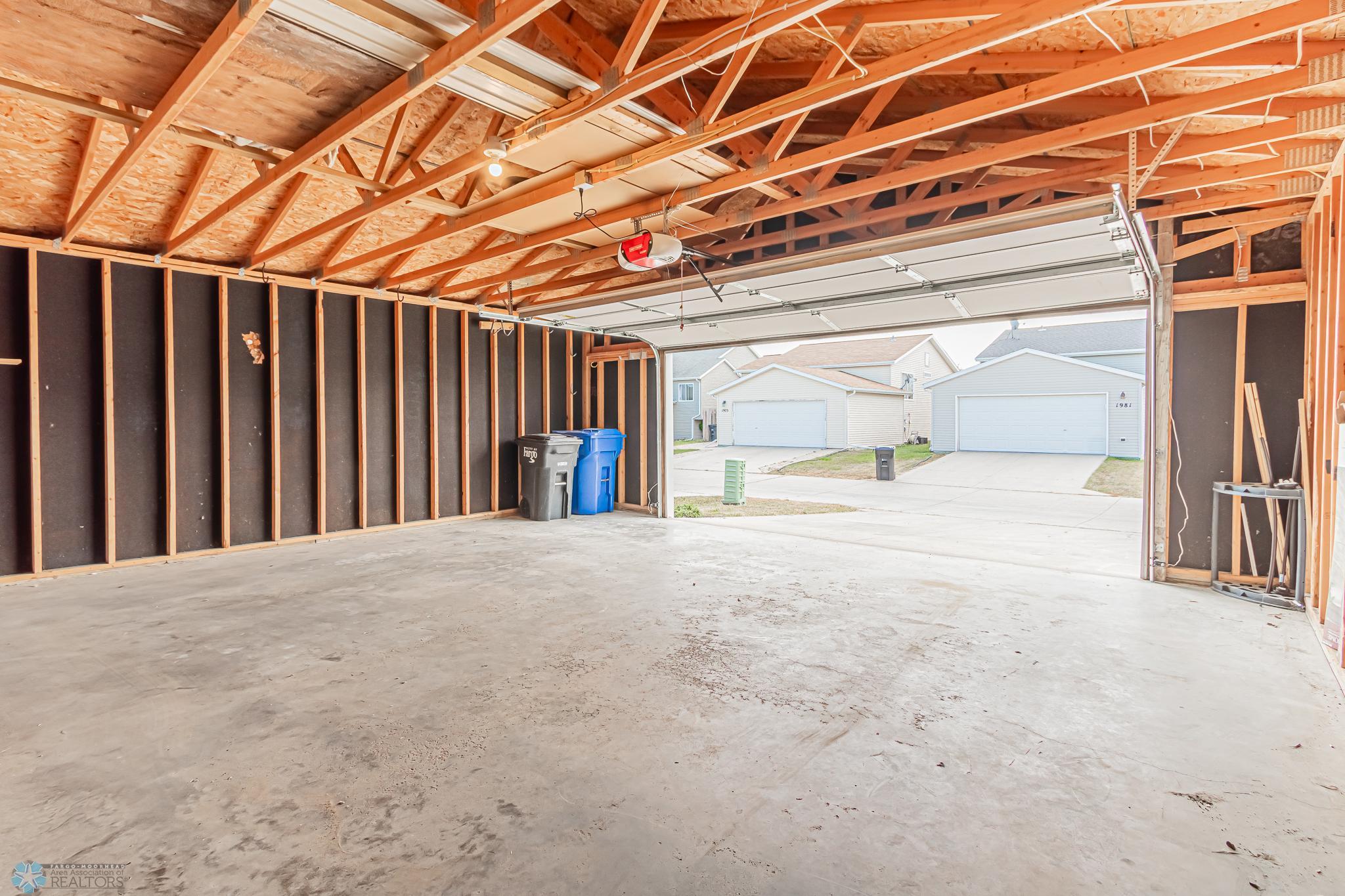 2032 57th Ave S, Fargo, ND-02.jpg