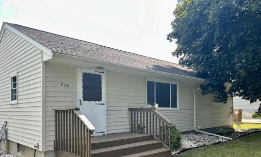 624 Glenview Drive, Albert Lea, MN 56007