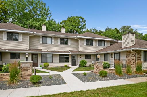 7581 Vinewood Court, Maple Grove, MN 55311