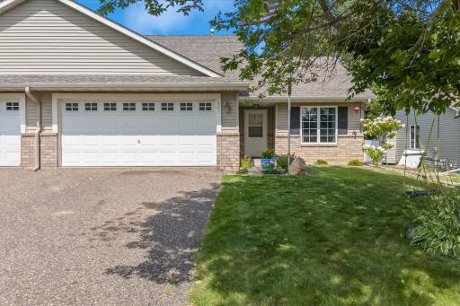 323 Wildwood Circle, Roberts, WI 54023
