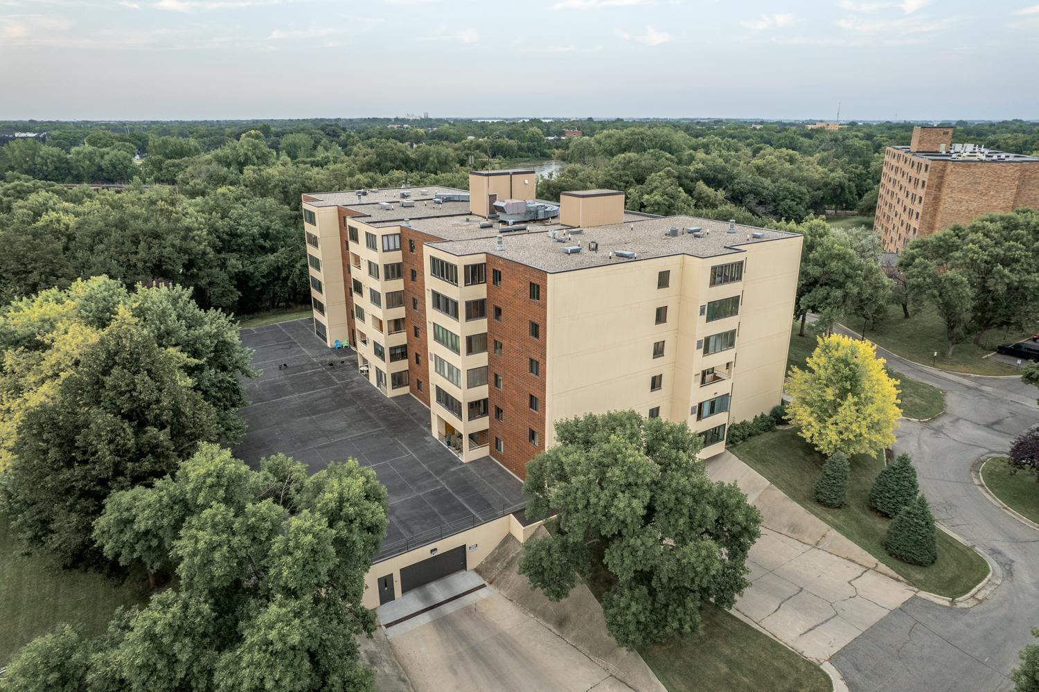MCondo-4.jpg