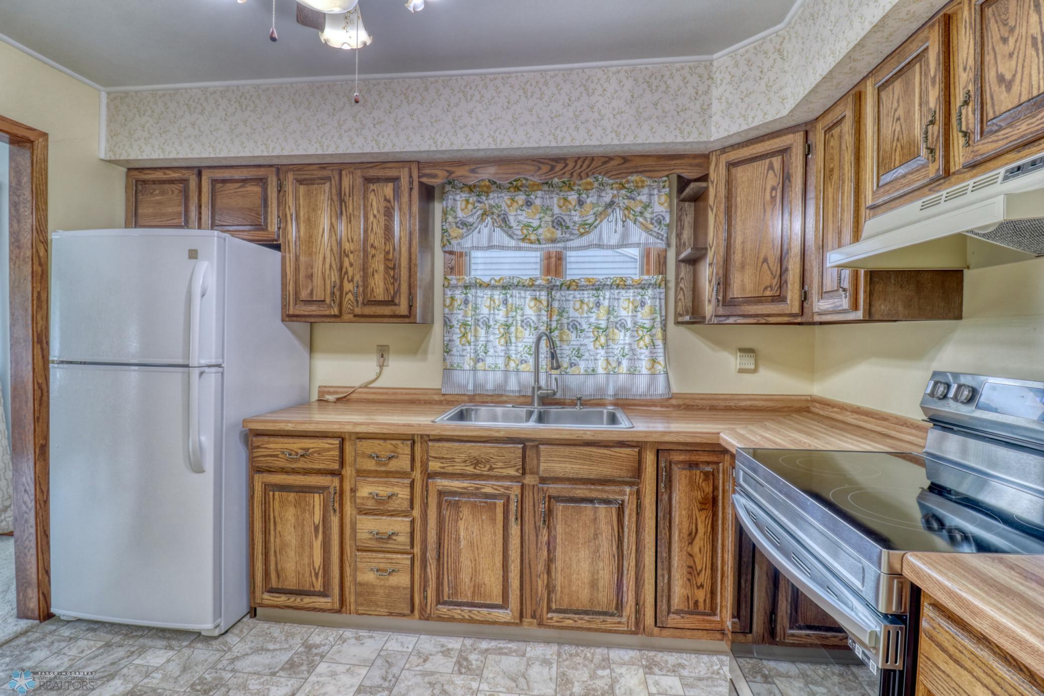 Kitchen1_4.jpg