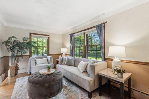 926 Mcknight Road N, Saint Paul, MN 55119