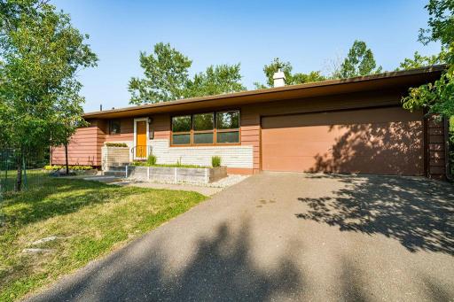 1812 N 47th Avenue E, Duluth, MN 55804