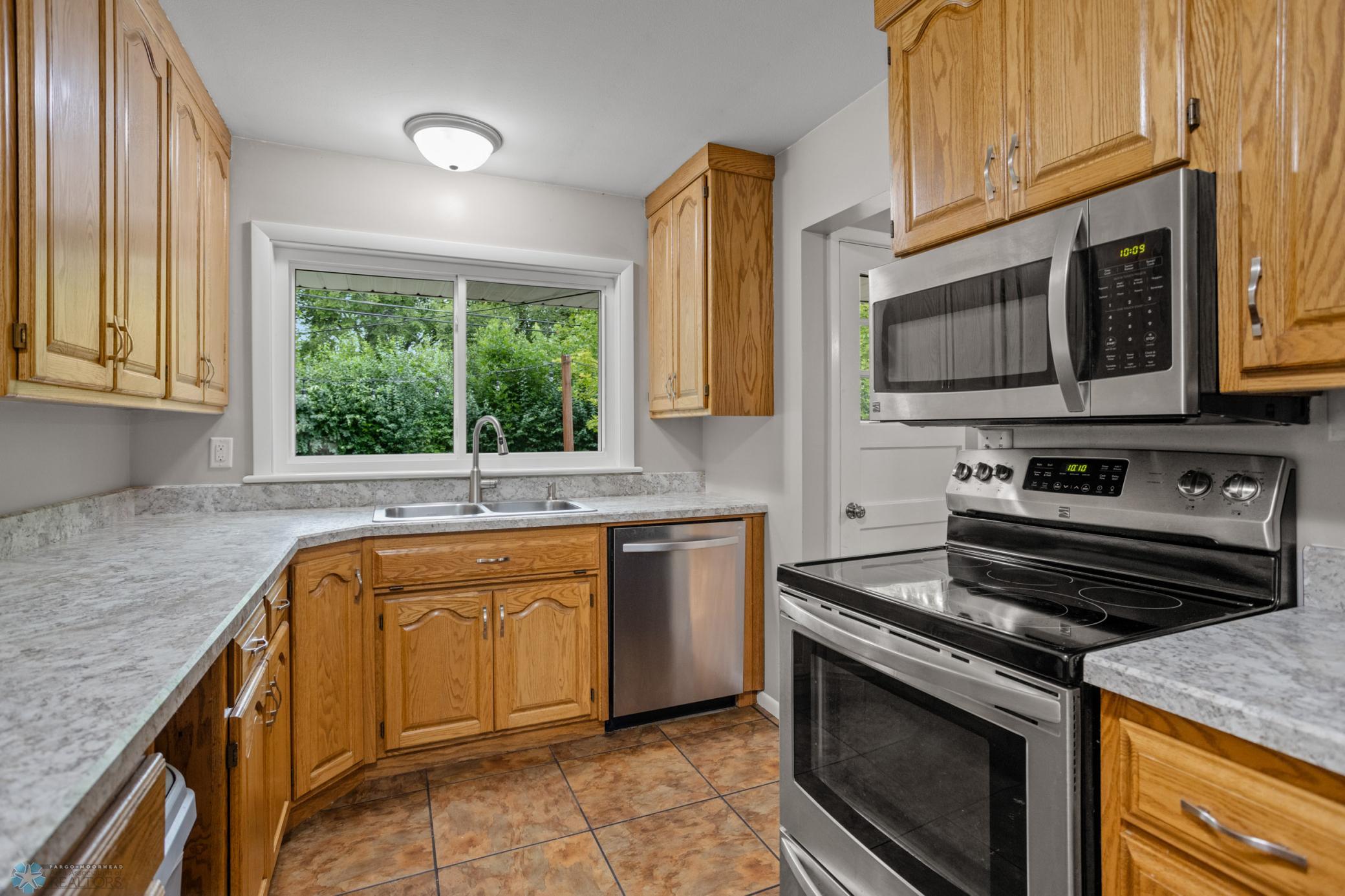 Kitchen 2