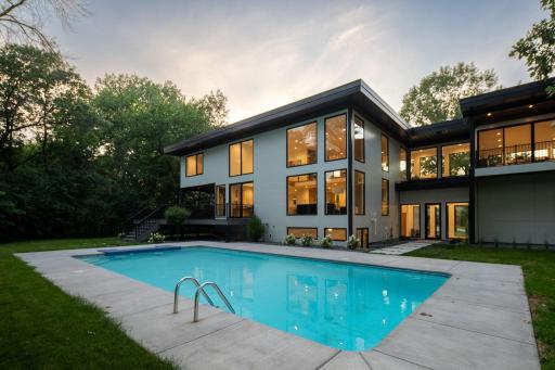 9621 Oak Ridge Trail, Minnetonka, MN 55305