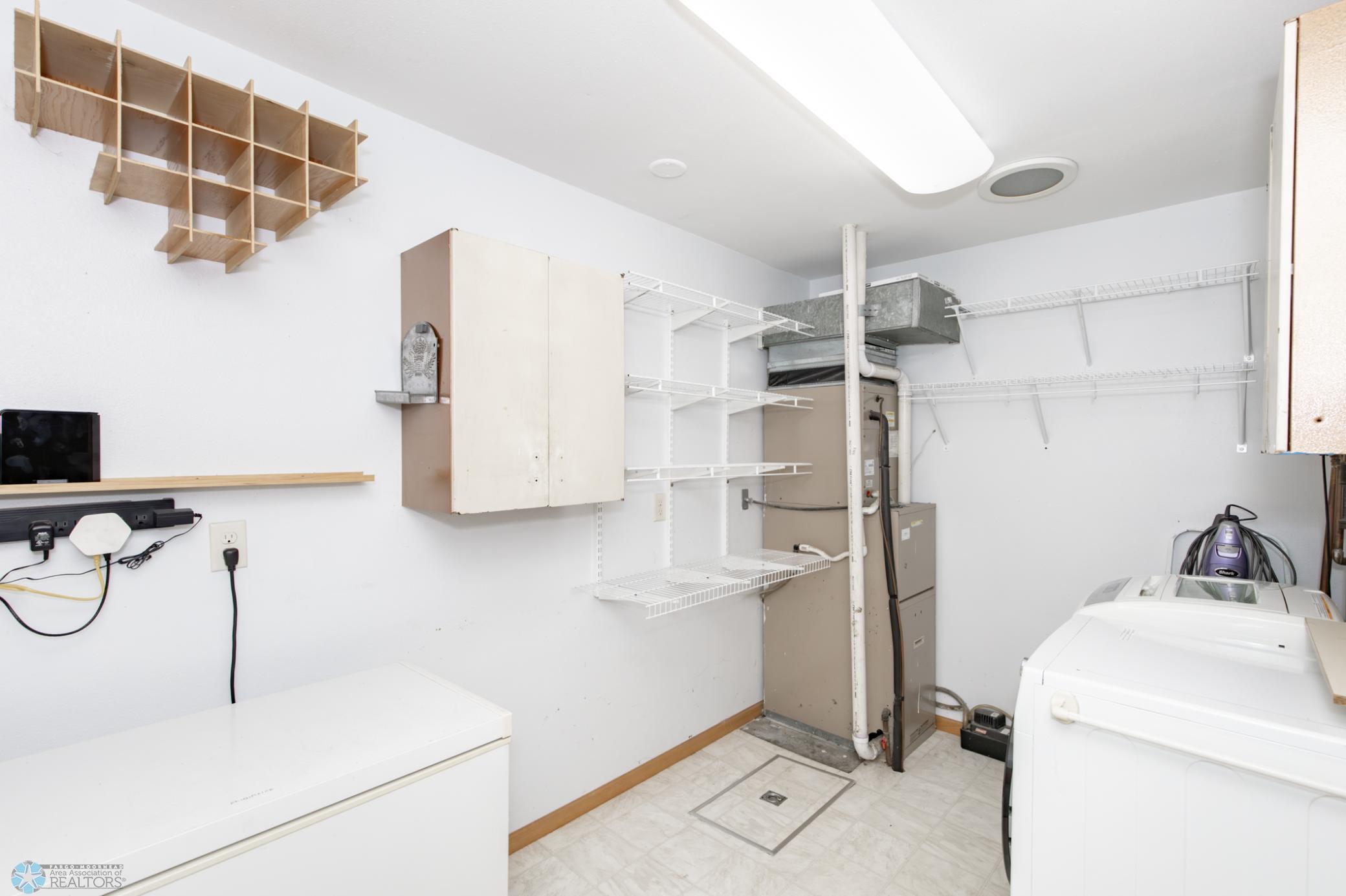 Laundry/Utilities