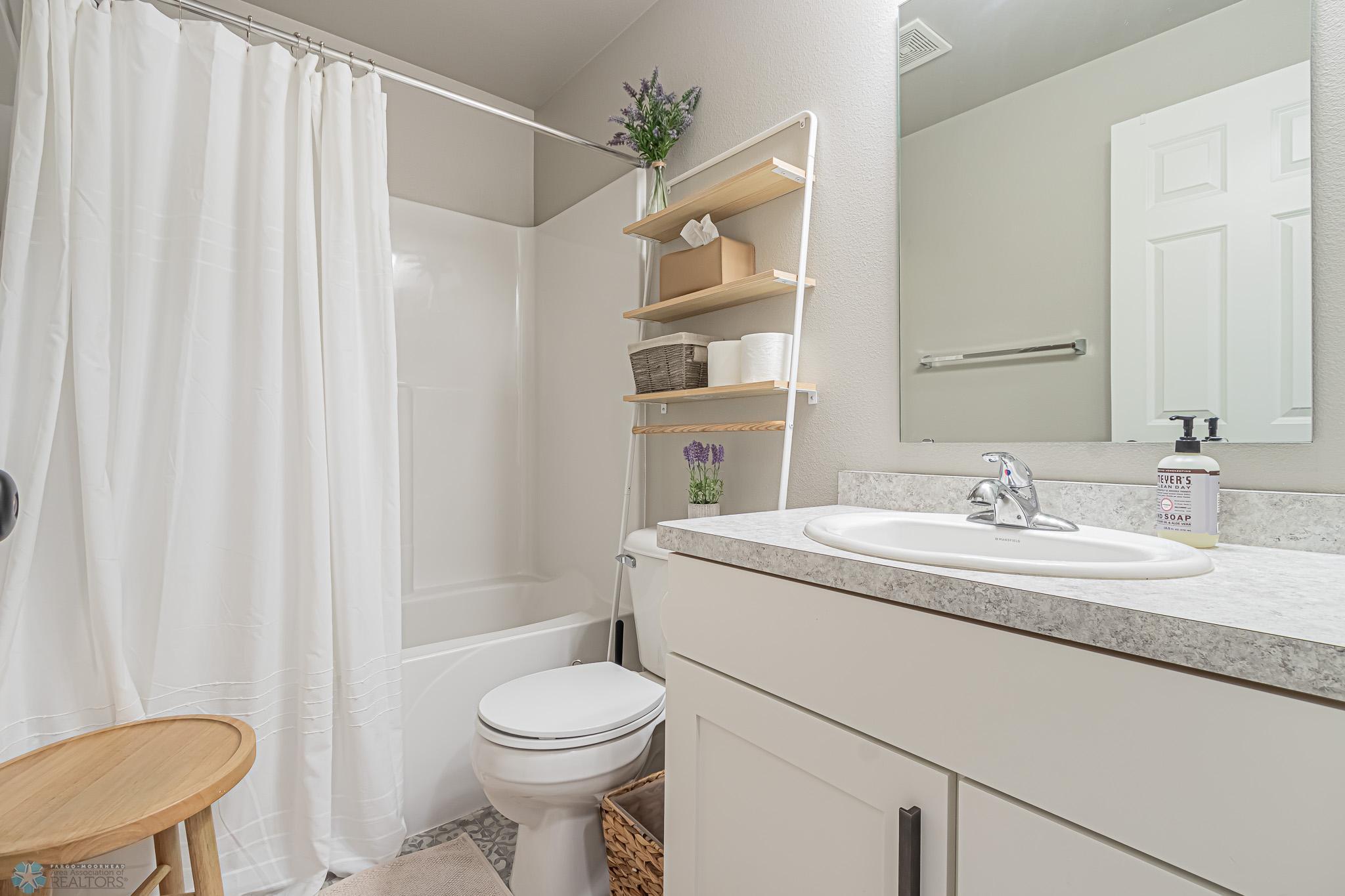 Basement_Bathroom_1.jpg