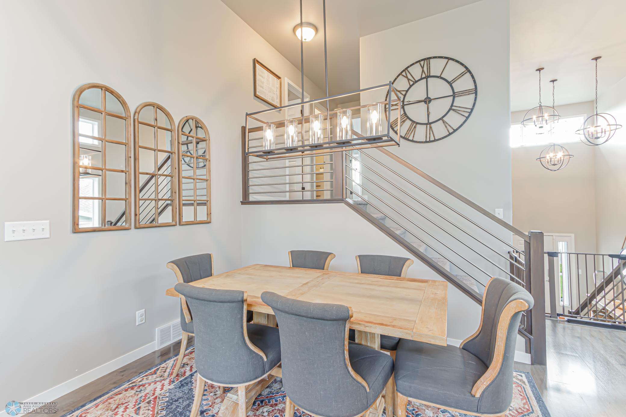 Dining_Room_2.jpg
