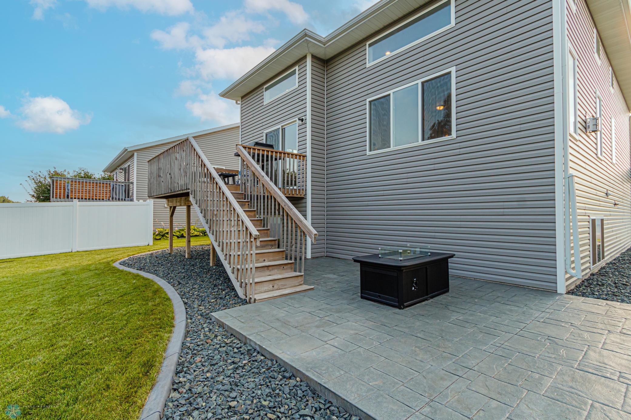 Exterior_6.jpg