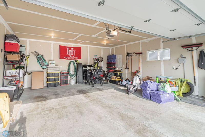 Garage 1