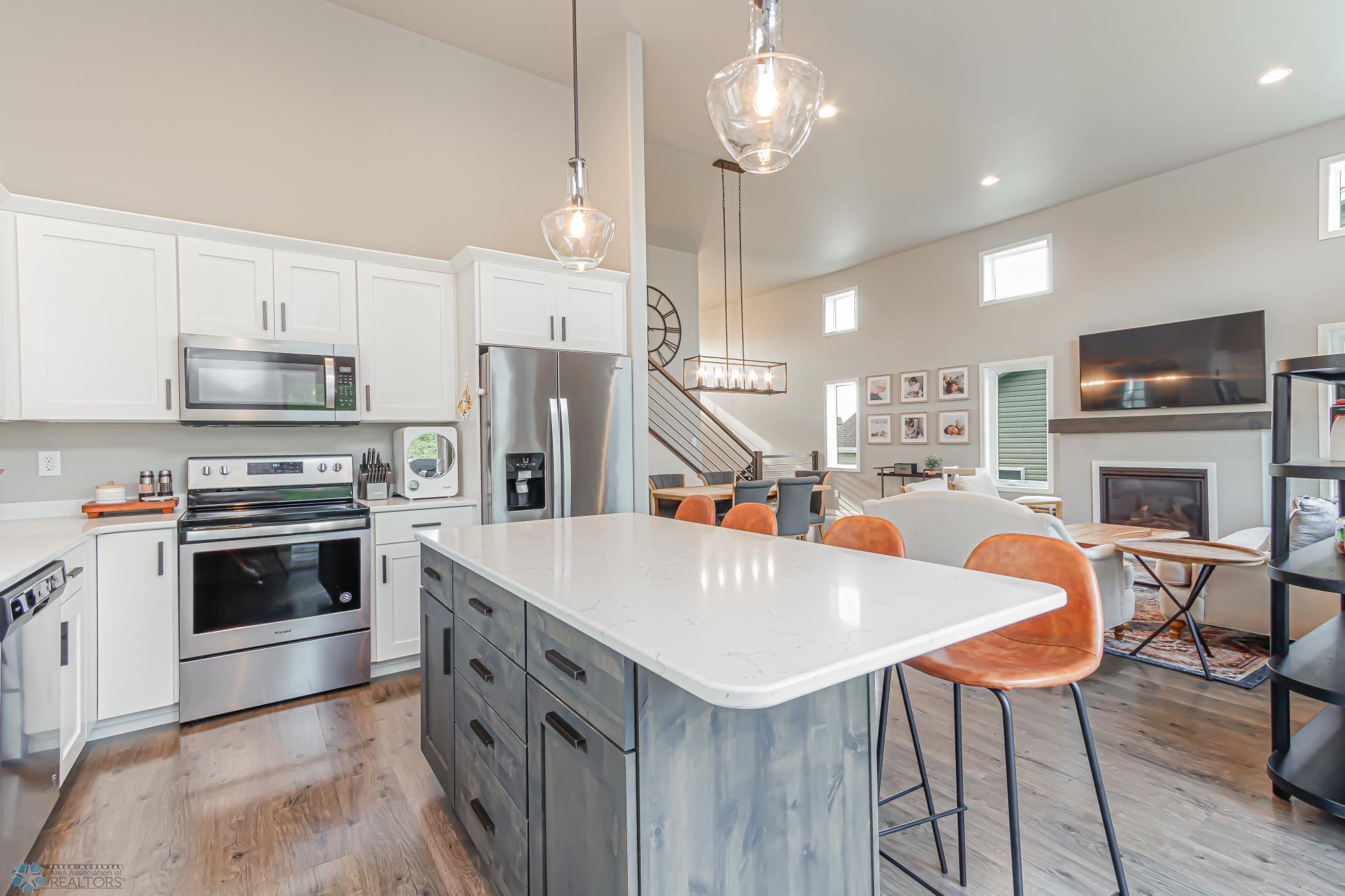 Kitchen_4.jpg