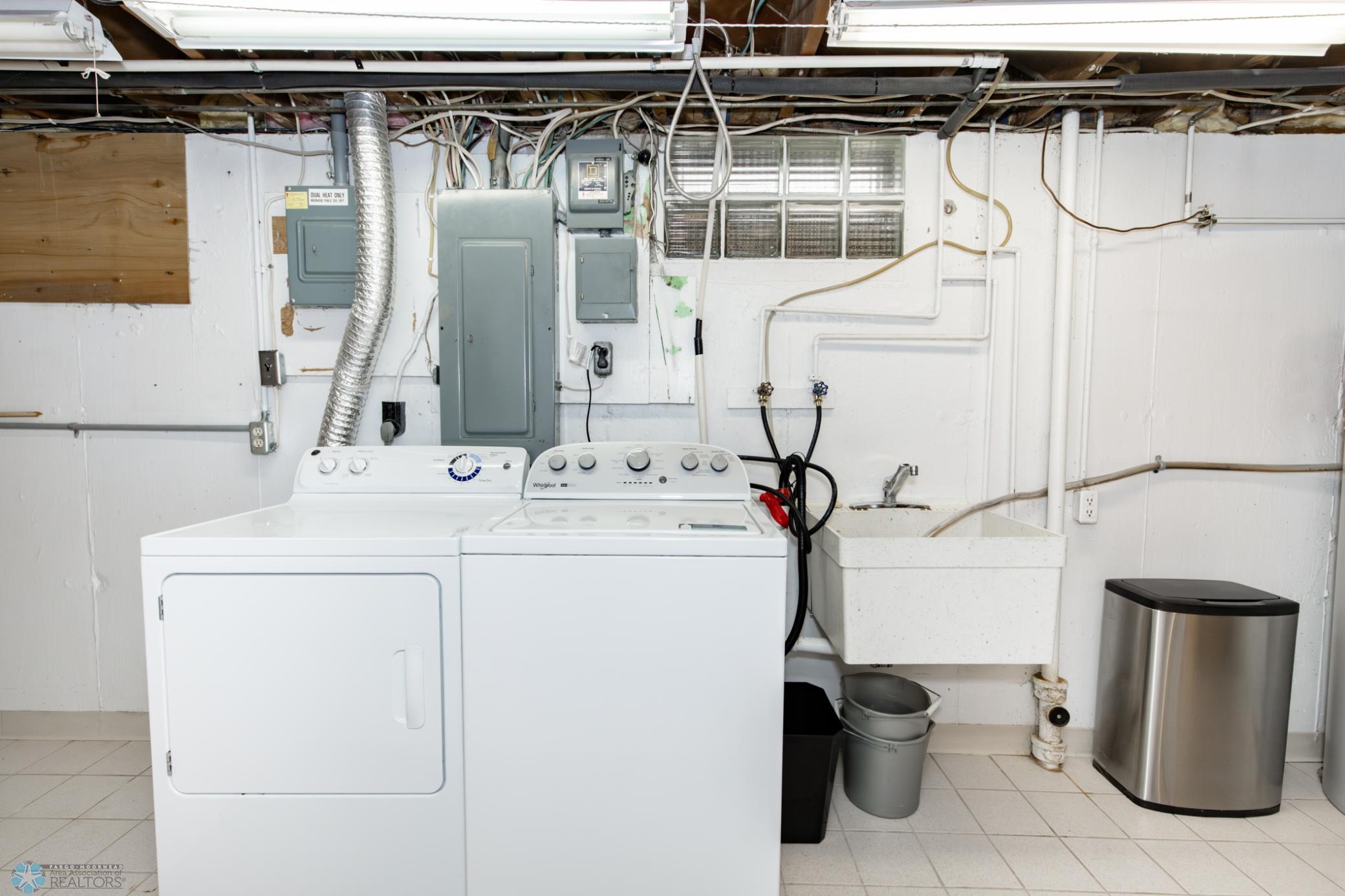 Laundry/Utilities