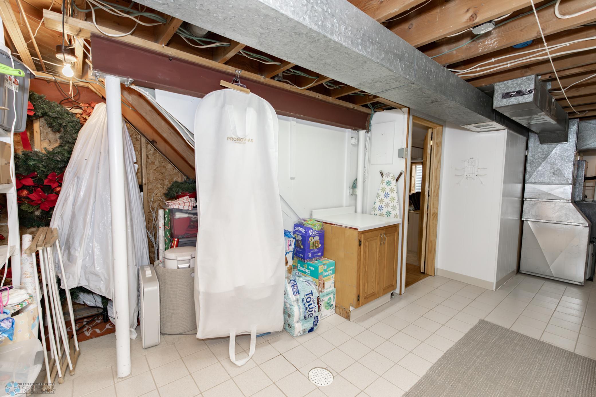 Laundry/Utilities