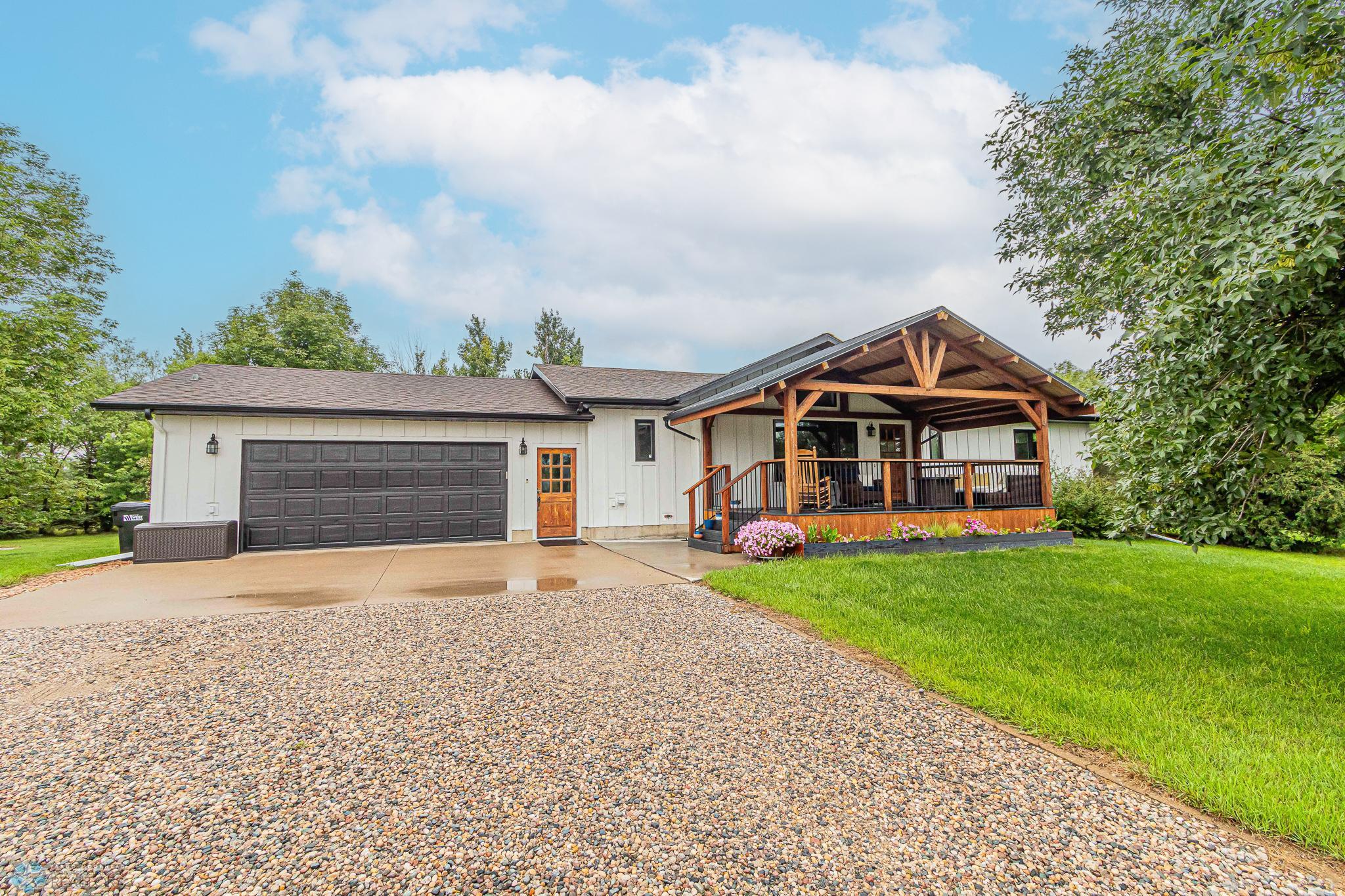 4402 4th St W, West Fargo, ND 58078-02.jpg