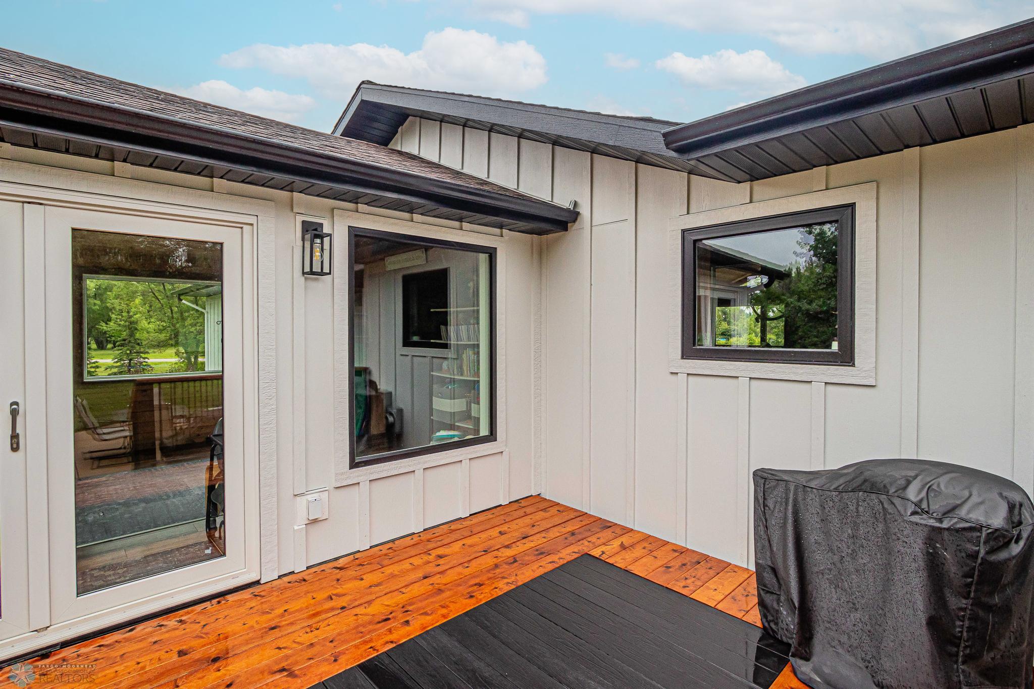 4402 4th St W, West Fargo, ND 58078-06.jpg