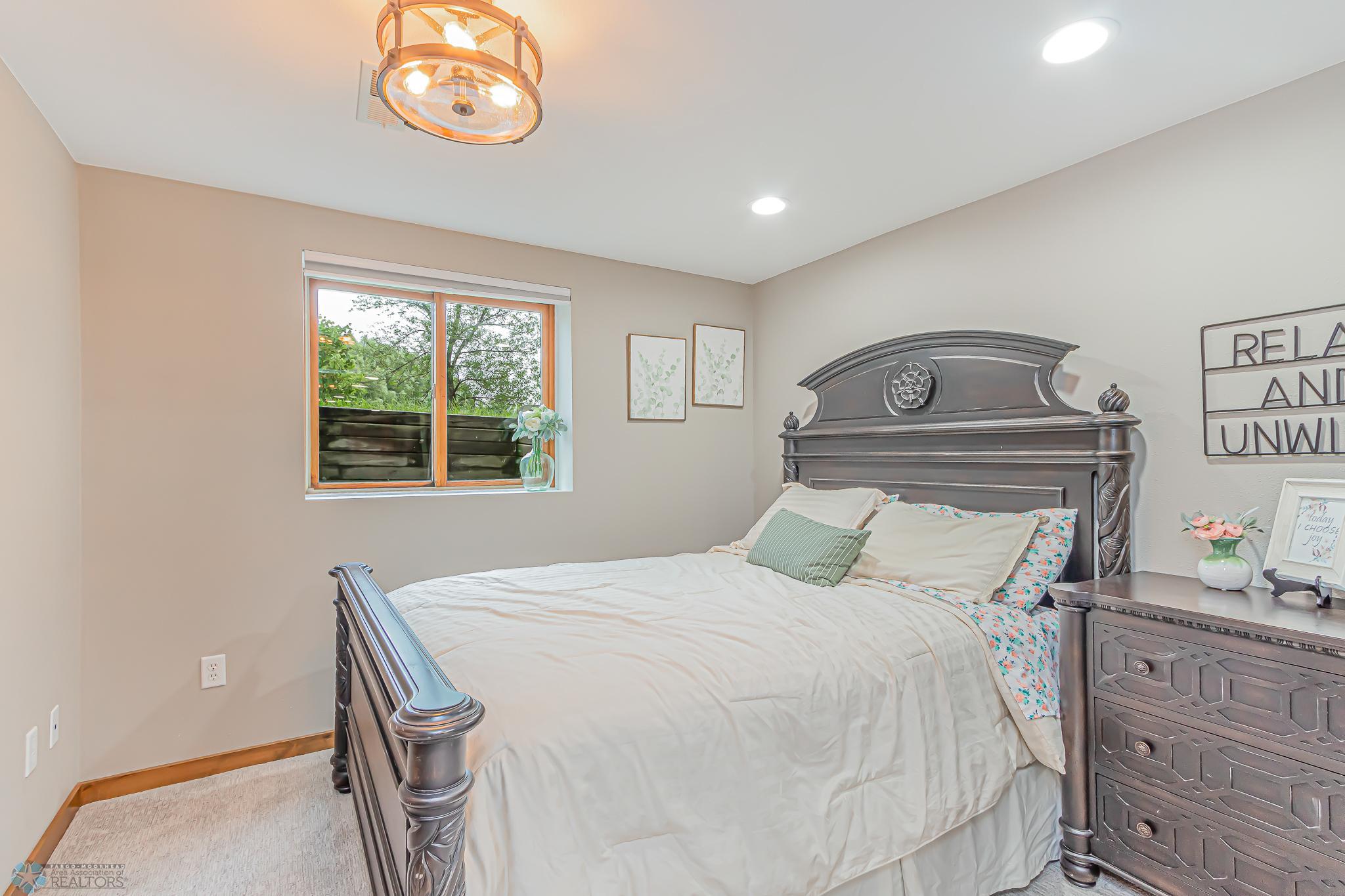 4402 4th St W, West Fargo, ND 58078-30.jpg