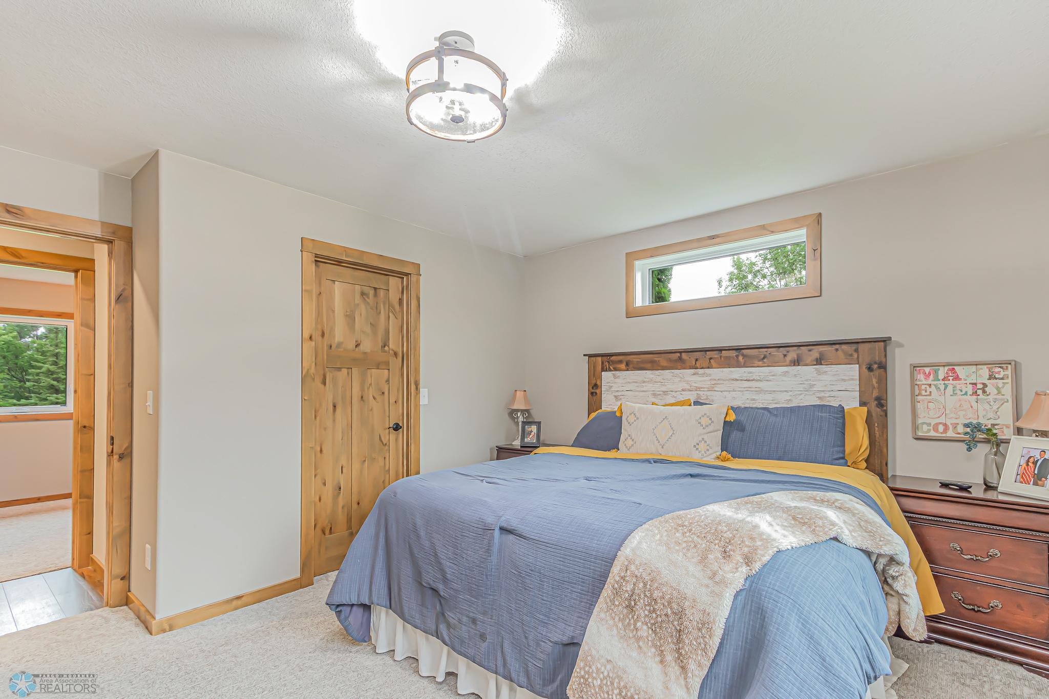 4402 4th St W, West Fargo, ND 58078-43.jpg
