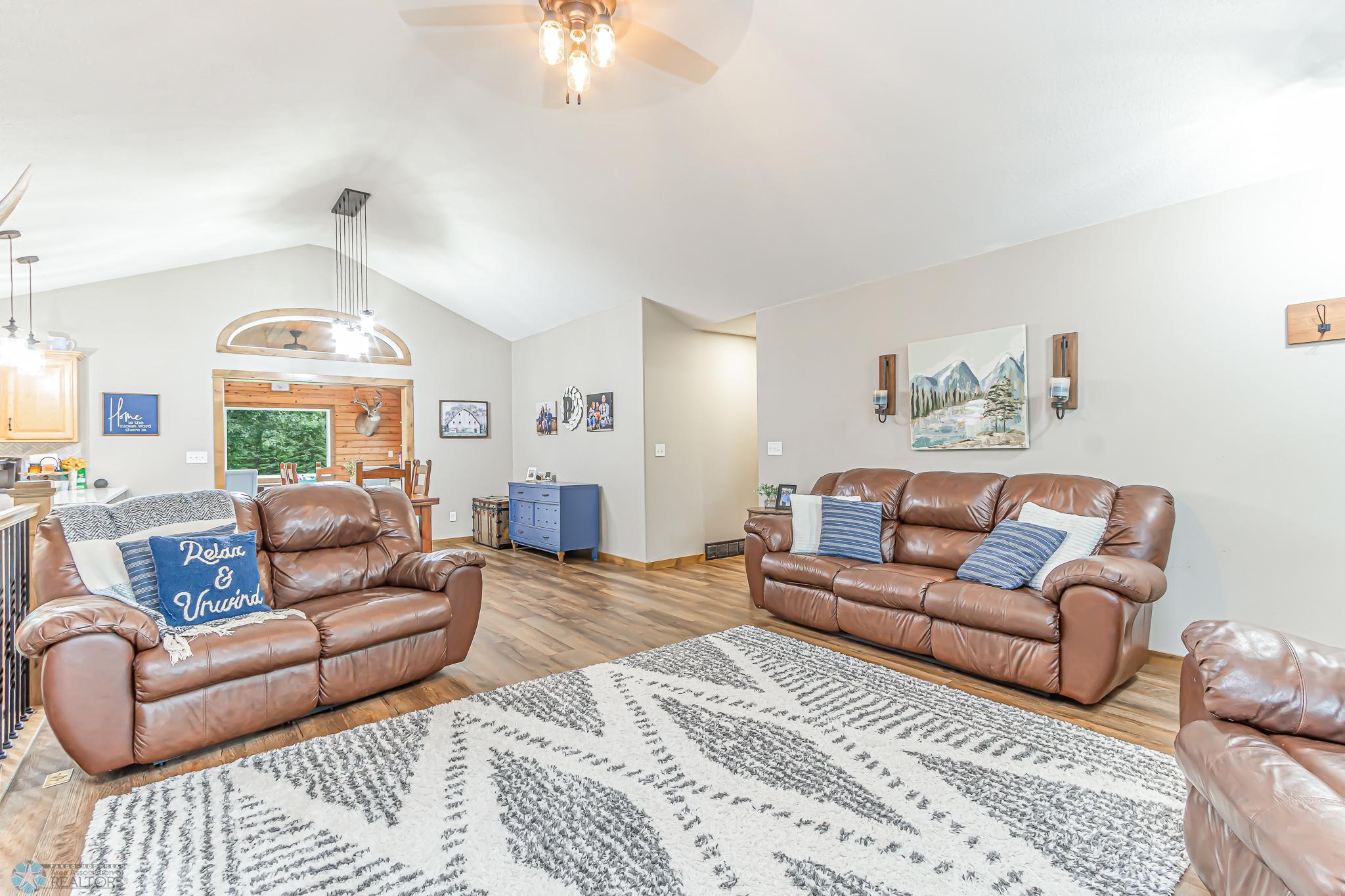 4402 4th St W, West Fargo, ND 58078-51.jpg