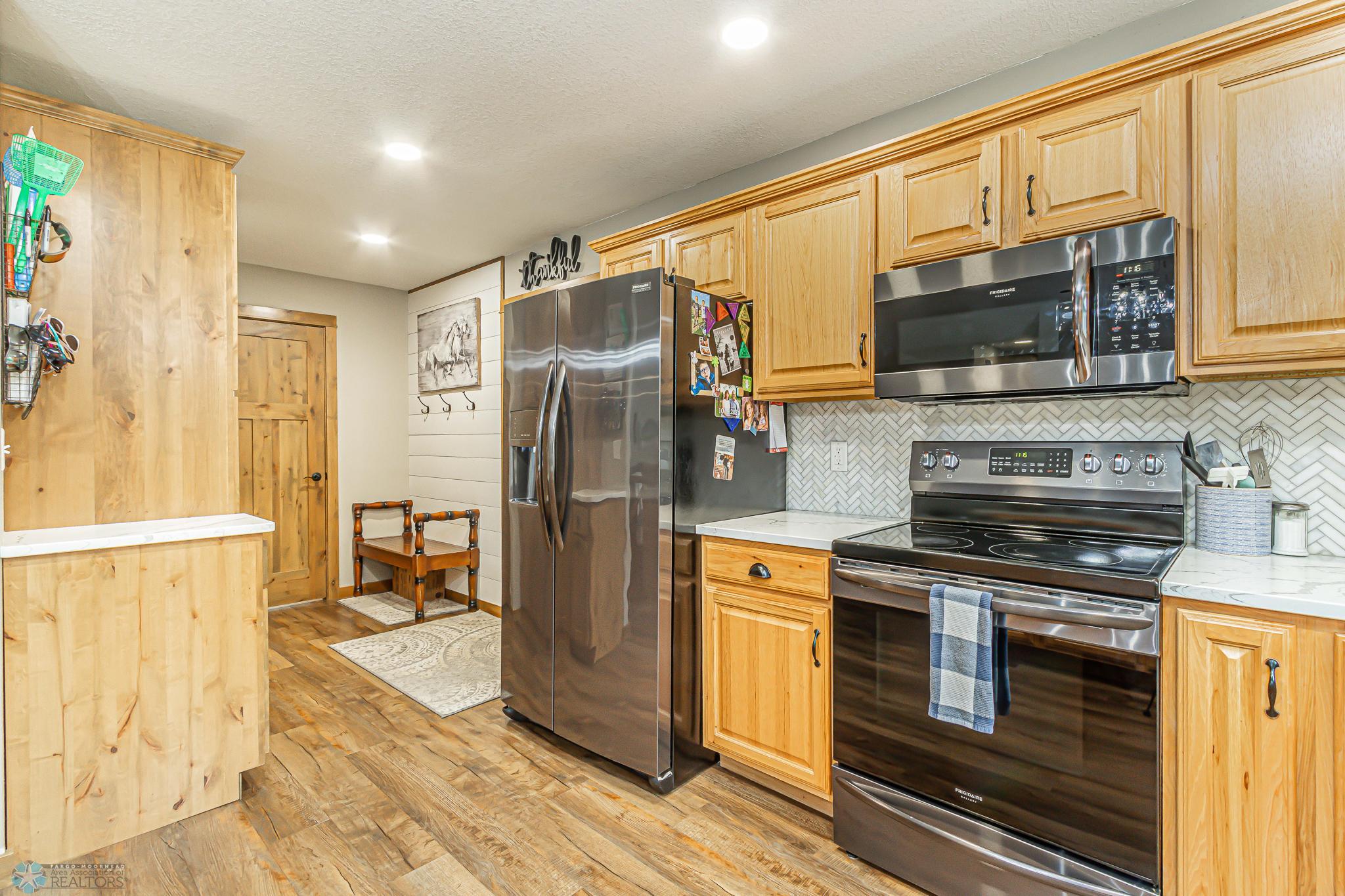 4402 4th St W, West Fargo, ND 58078-59.jpg