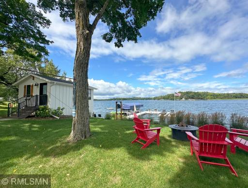 Lake Sylvia offers a kinder morning ritual where youâre warmly greeted by the smile of the lake, and bright blue skies.