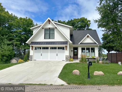 7083 Pilger Avenue NW, Annandale, MN 55302