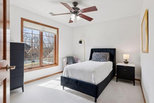 315 Oak Ridge Drive, Saint Paul, MN 55127
