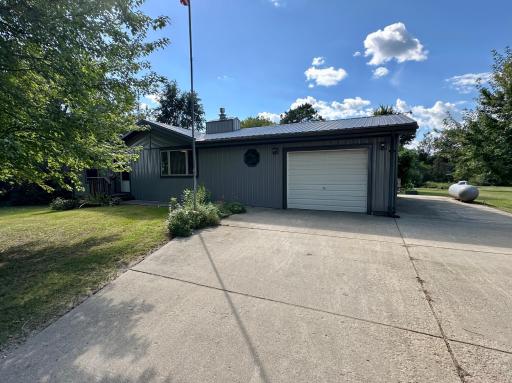 1739 US Highway 75, Lake Benton, MN 56149