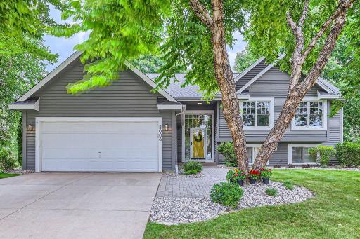 Welcome to the beautiful Wynnfield neighborhood of Eden Prairie.