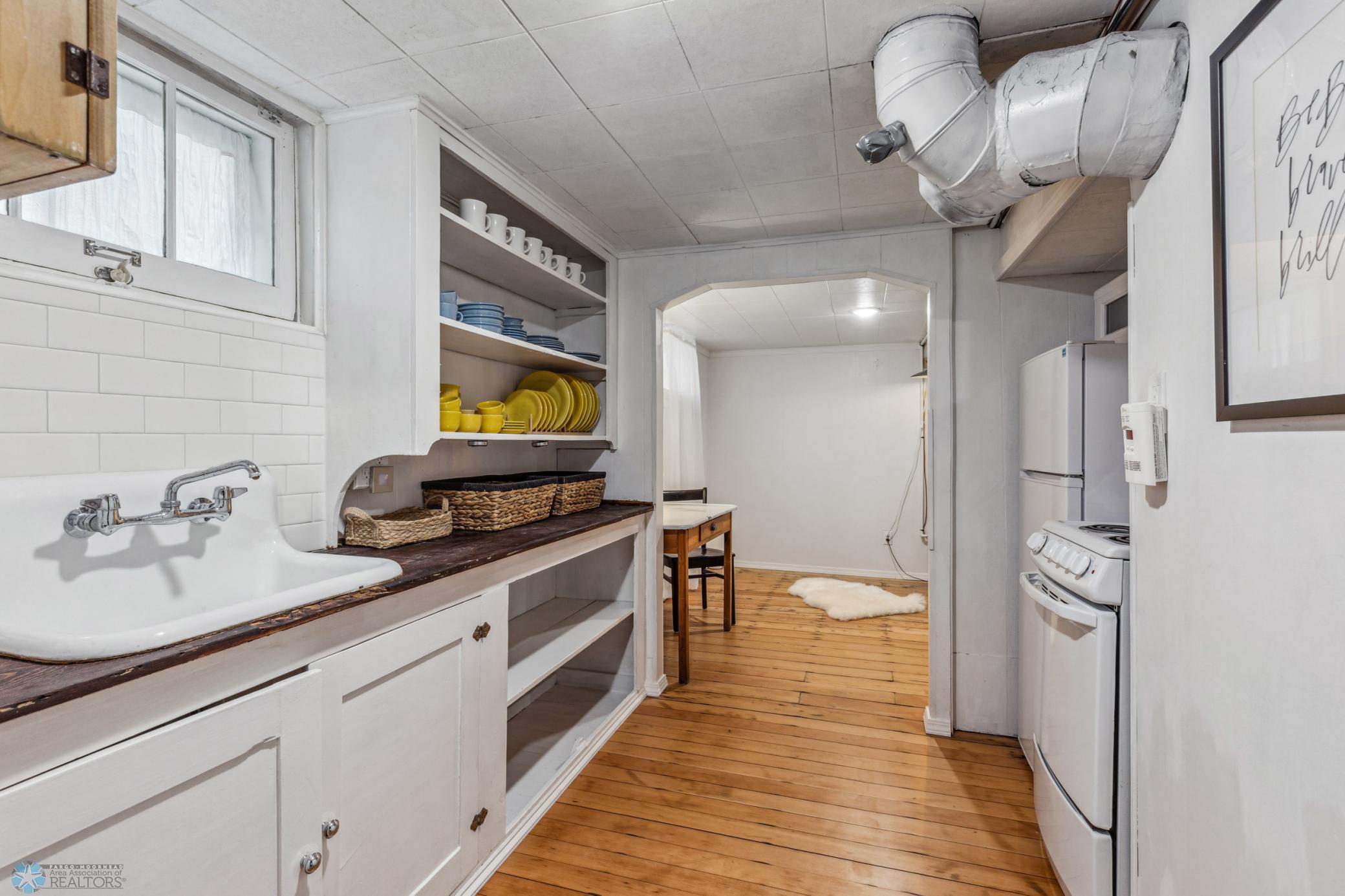 Apartment style room in basement