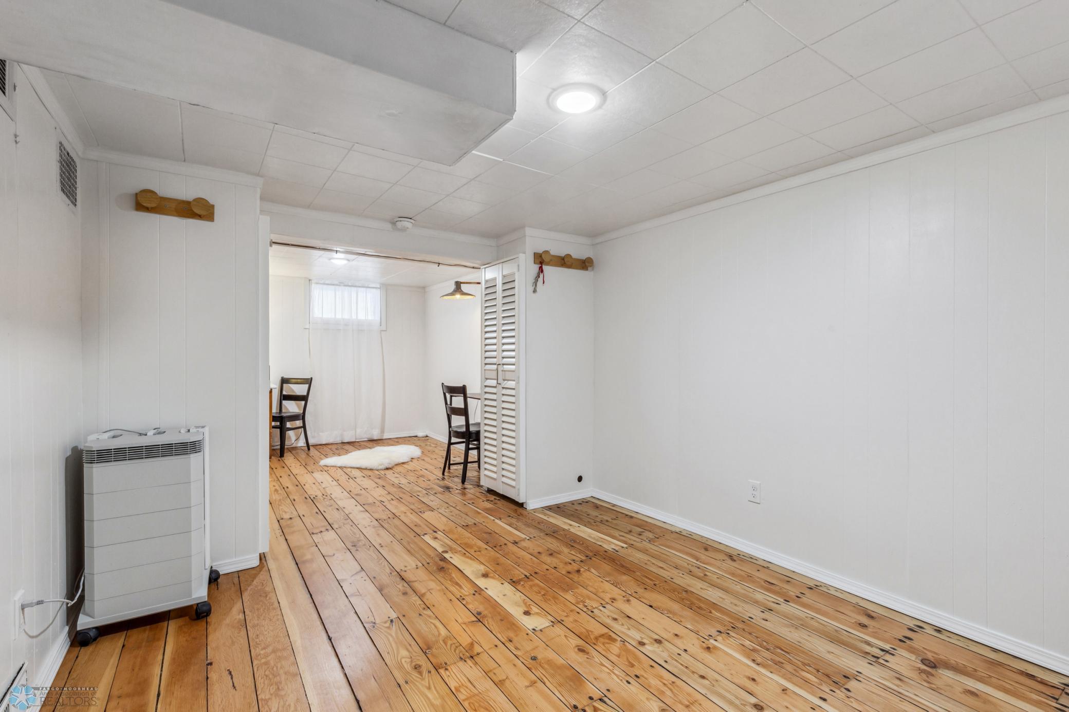 Living/bedroom