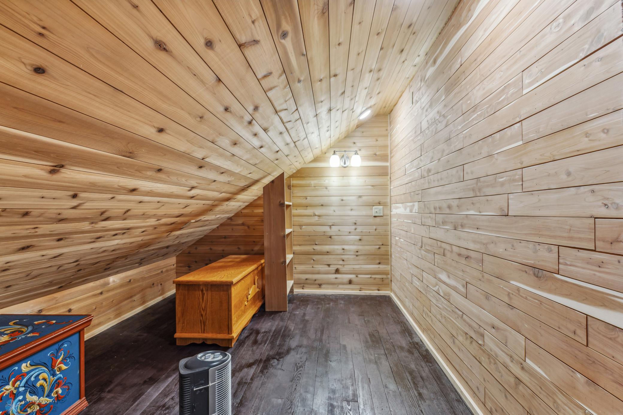 Walk-in closet