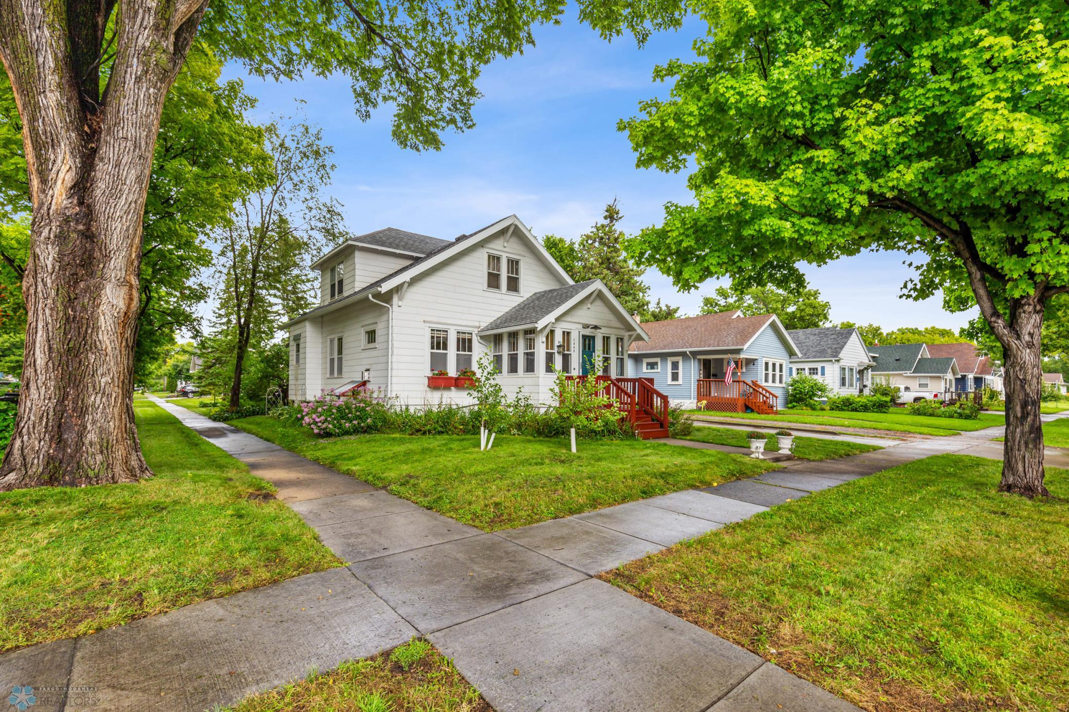 1302 4th Ave S, Moorhead