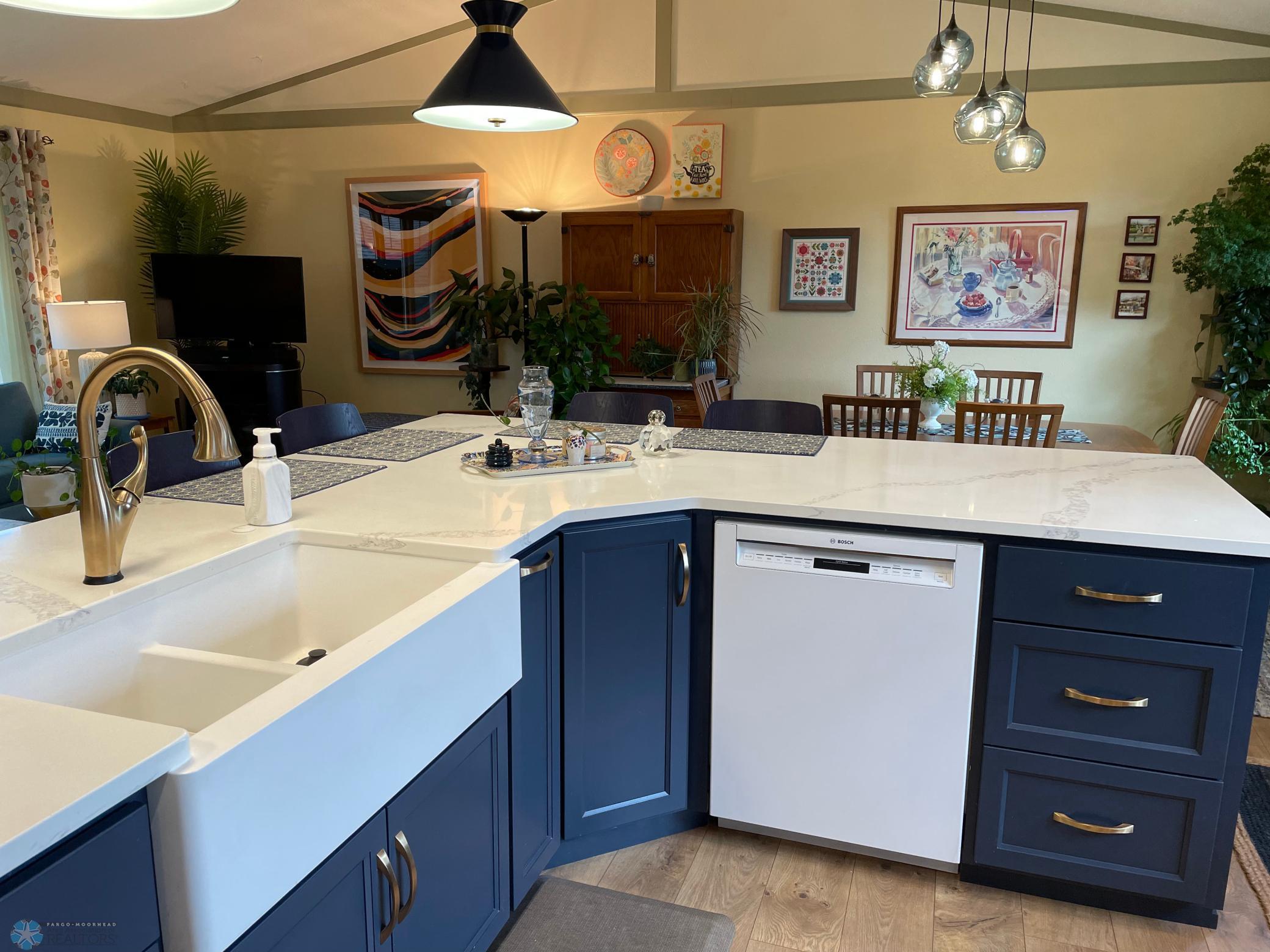 Kitchen - large double-bowl sink.jpg
