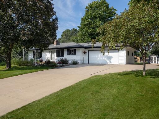 1525 Fountain Lane N, Plymouth, MN 55447