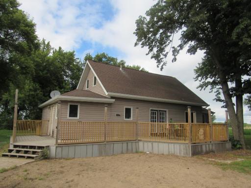77365 380th Avenue, Lakefield, MN 56150