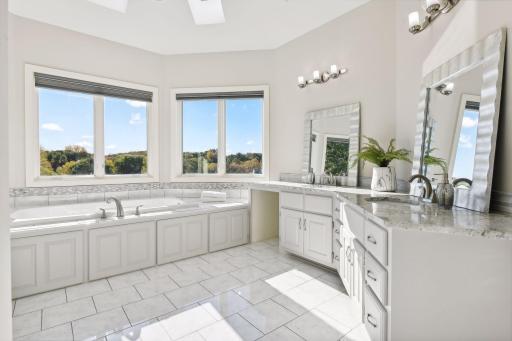 4550 and 4570 Wolverton Place, Maple Plain, MN 55359