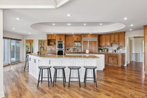 4550 and 4570 Wolverton Place, Maple Plain, MN 55359