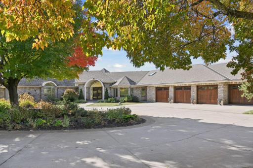 4550 and 4570 Wolverton Place, Maple Plain, MN 55359