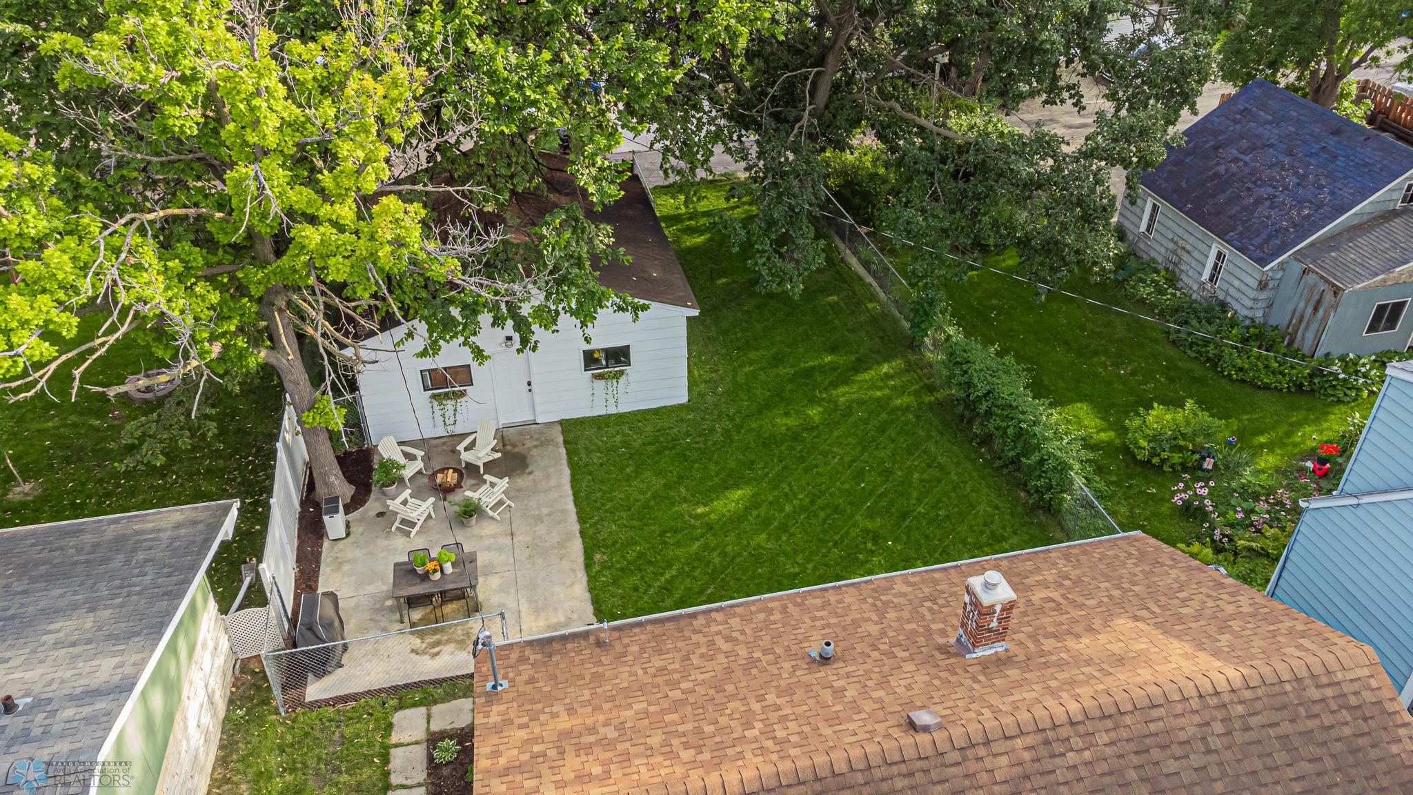 Backyard_9.jpg