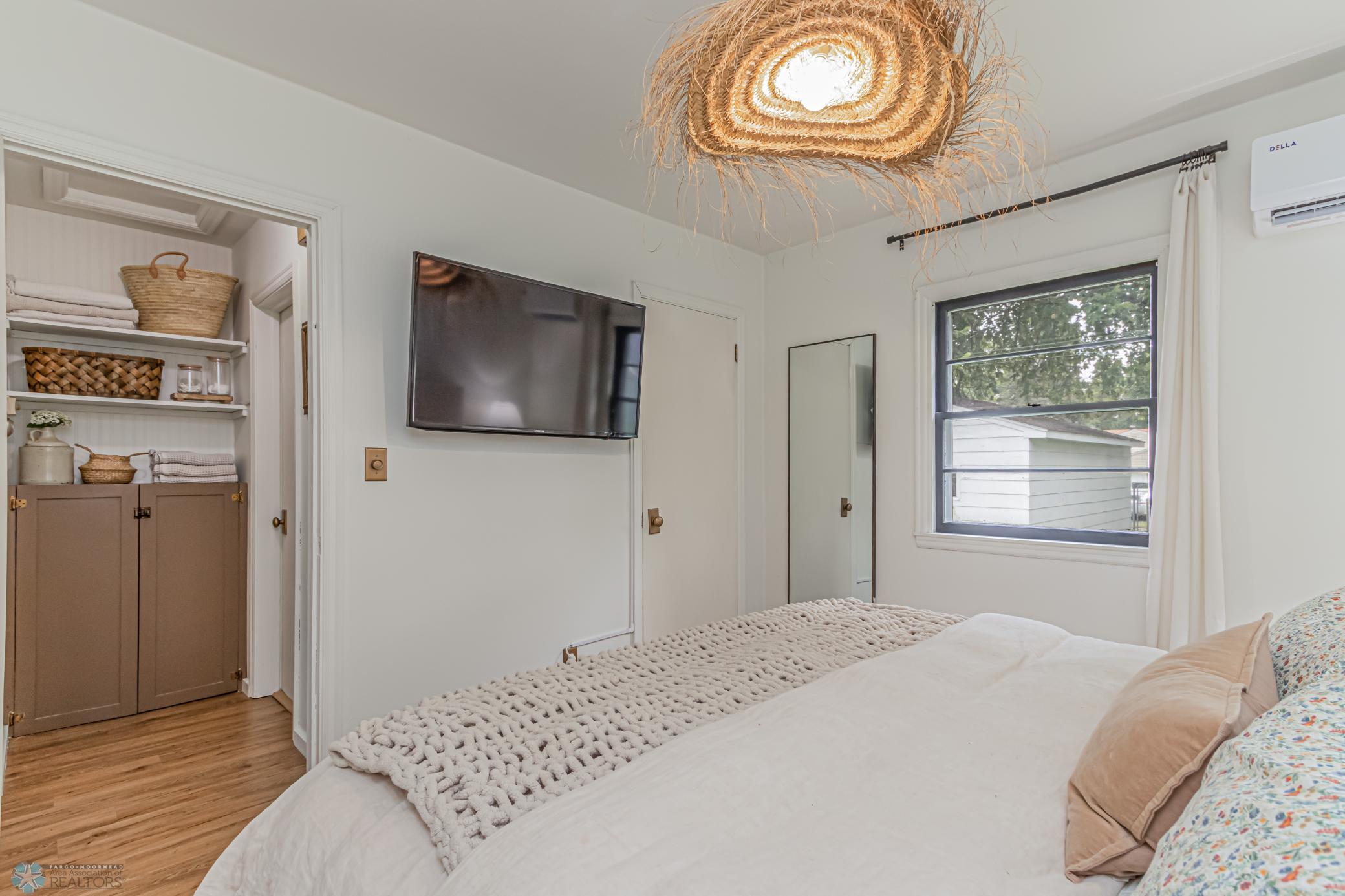 Primary_Bedroom_3.jpg