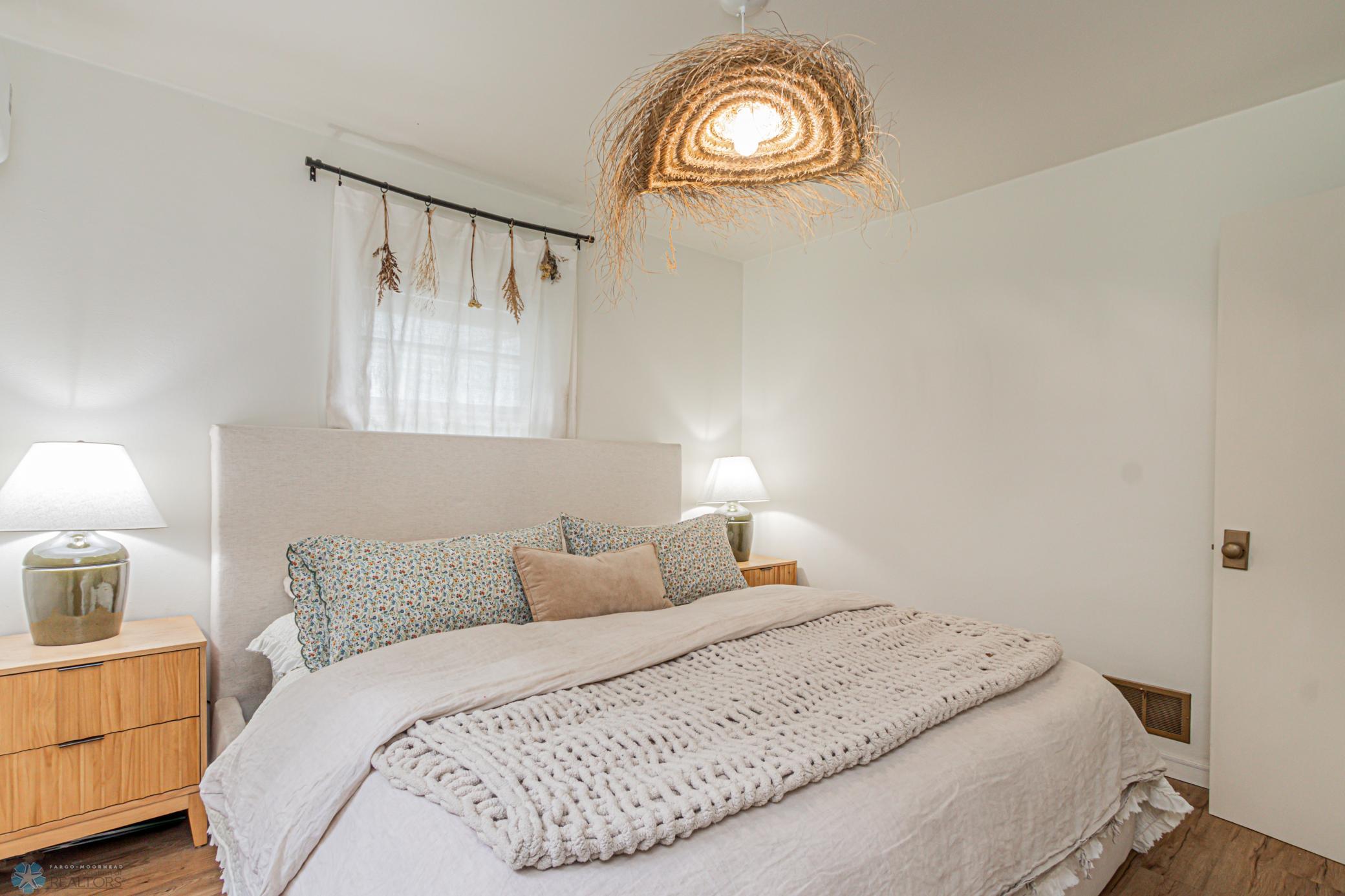 Primary_Bedroom_2.jpg