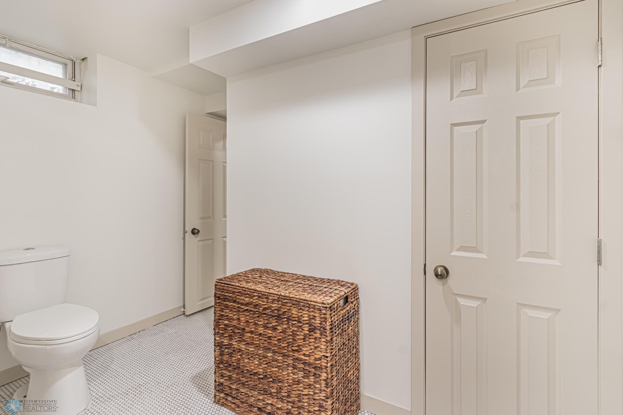 Basement_Bathroom_3.jpg